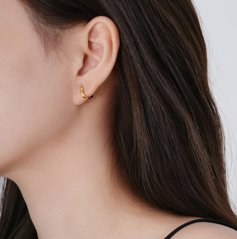 Elegant cute 925 Sterling silver fine jewelry 18k gold plated heart shape hoop earrings for women