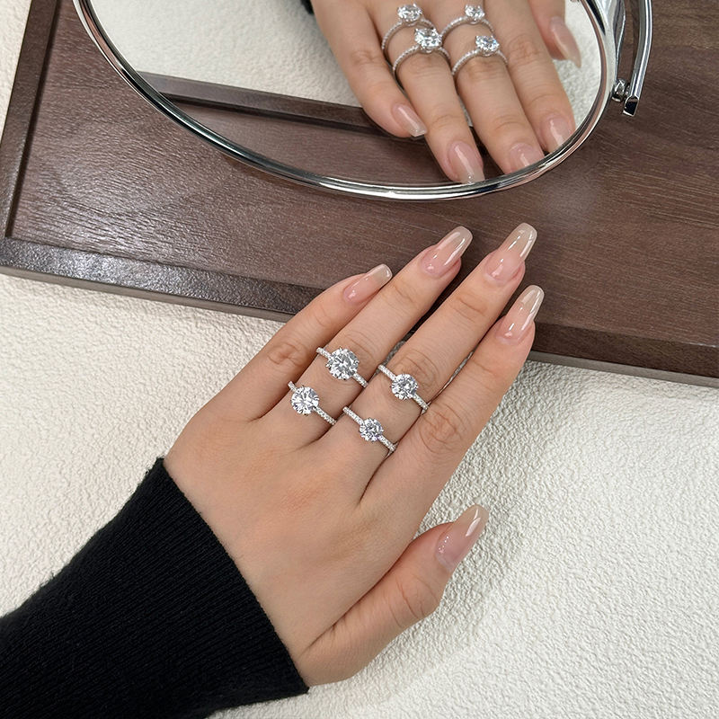 Luxury Jewelry 925 Sterling Silver Diamond Engagement Luxury Wedding Round Brilliant Cut Rings for Women