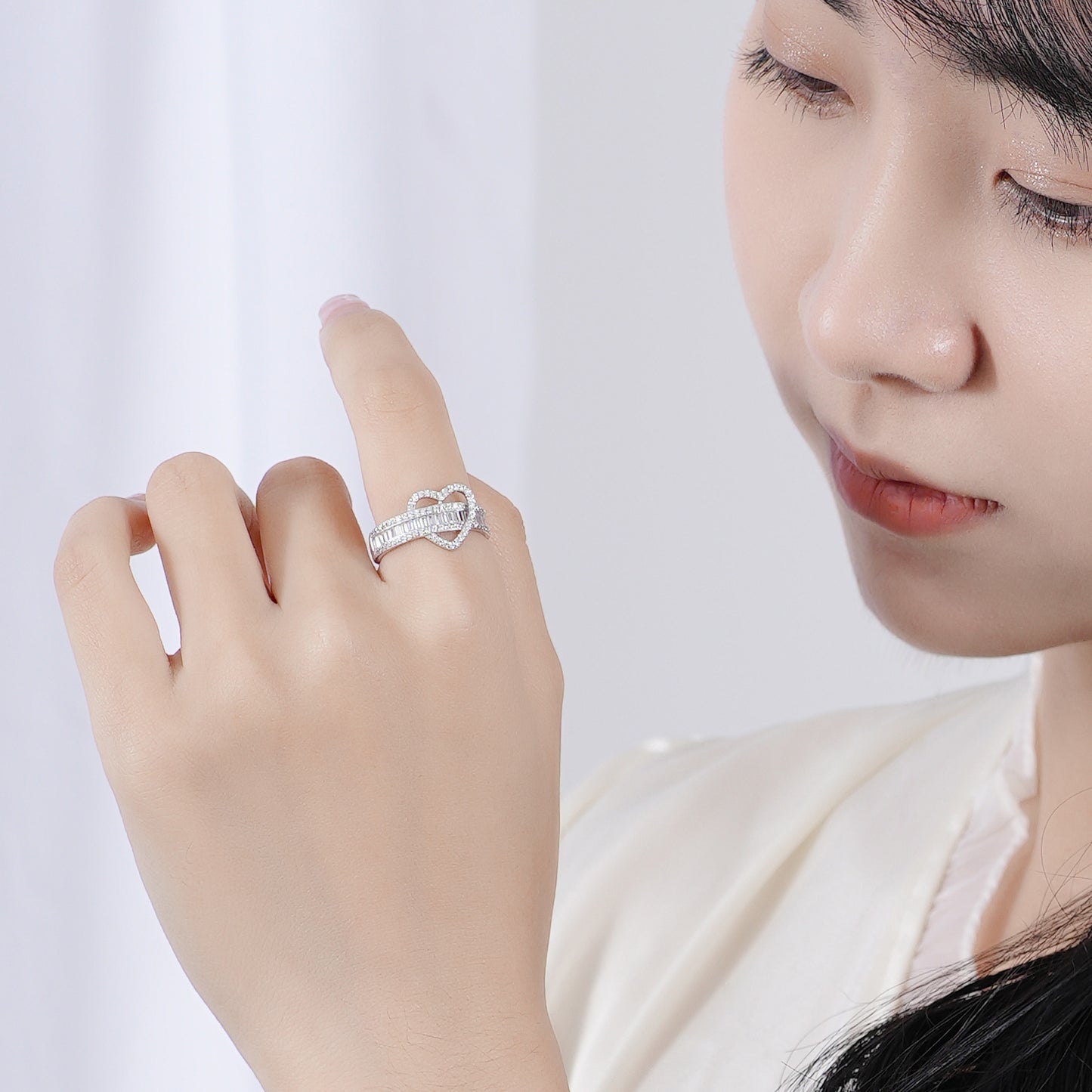 Custom 925 Sterling Silver Engagement Jewelry Cubic Zirconia Full Pave Diamond Wedding Heart Eternity Rings