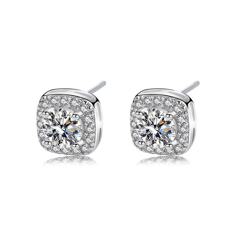 E2977 Elegant Round Shape Moissanite 0.5 Carat S925 Silver Platinum Plated Earring