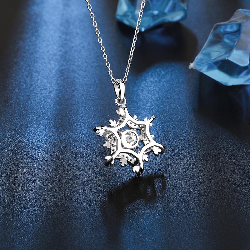A2145 Snowflake Round Shape Moissanite 0.5 Carat S925 Silver Platinum Plated Necklace