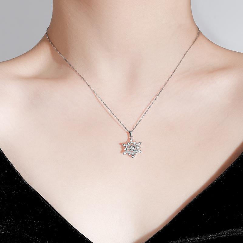 A2145 Snowflake Round Shape Moissanite 0.5 Carat S925 Silver Platinum Plated Necklace