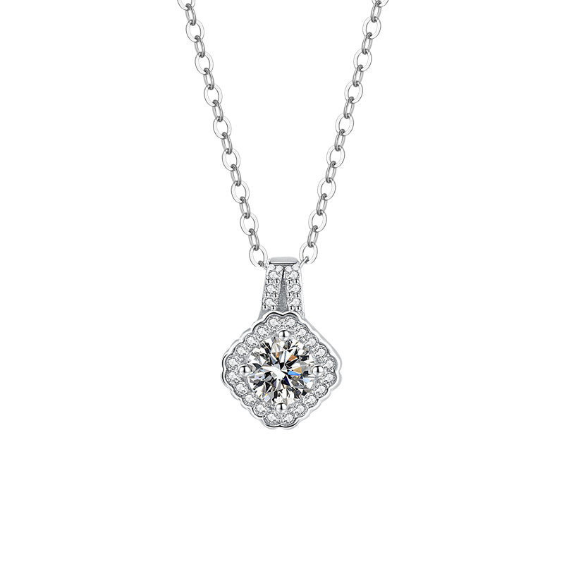 A2829 Elegant Round Shape Moissanite 0.5 Carat S925 Silver 18K Gold/Platinum Plated Necklace