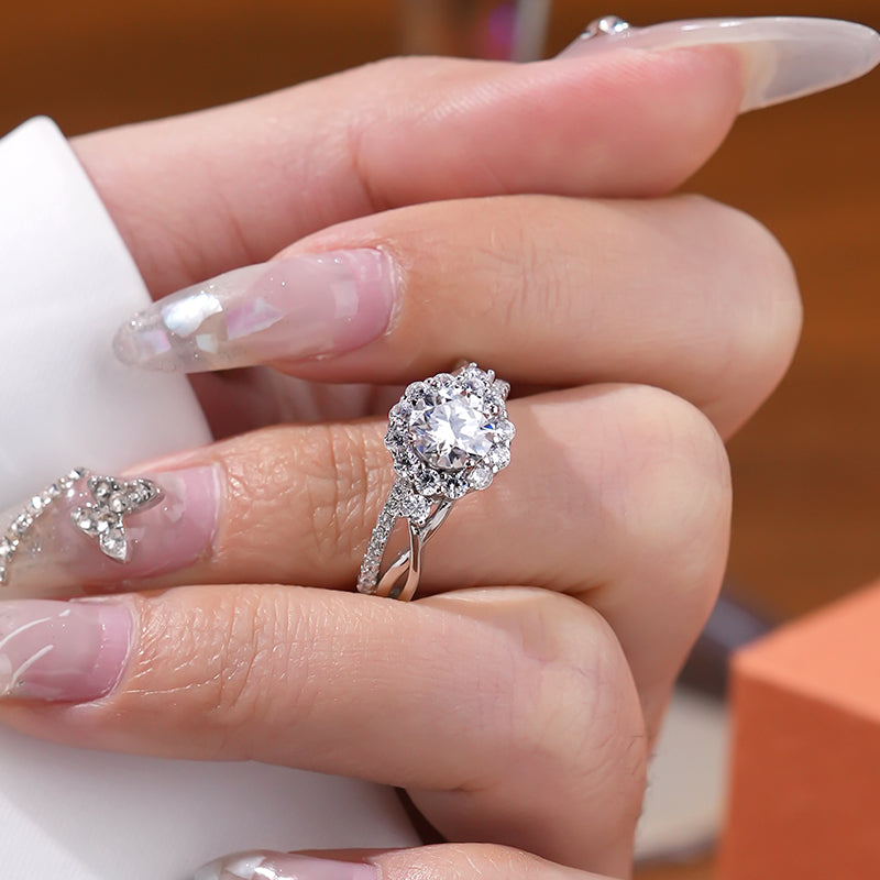 K1274 Luxury Round Shape Moissanite 1 Carat S925 Silver Platinum Plated Ring