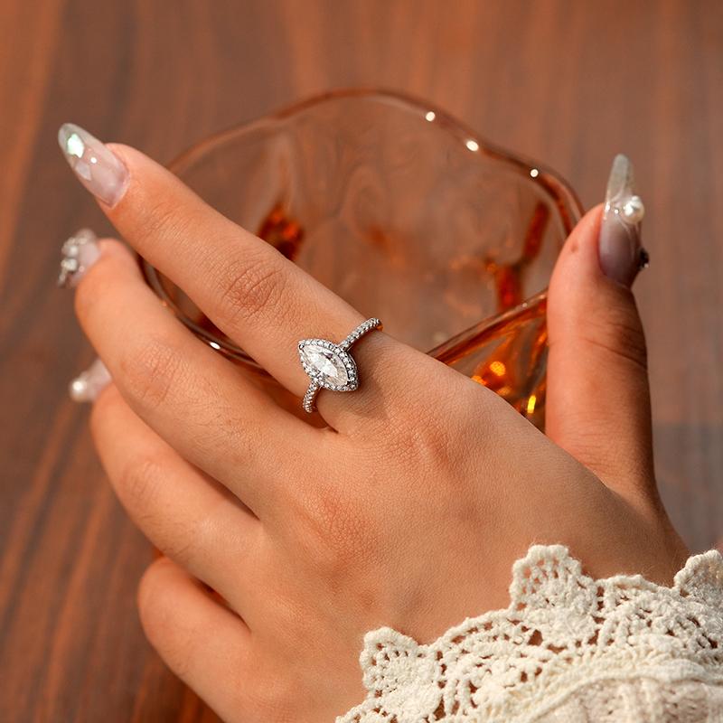K1258 Unique Marquise Shape Moissanite 1 Carat S925 Silver Platinum Plated Ring